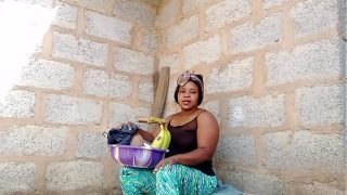 Beautiful plantain seller….. Full video on sheer