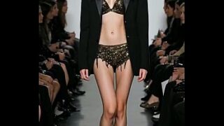 Uncensored AI Seduction – RunWay Masturbation